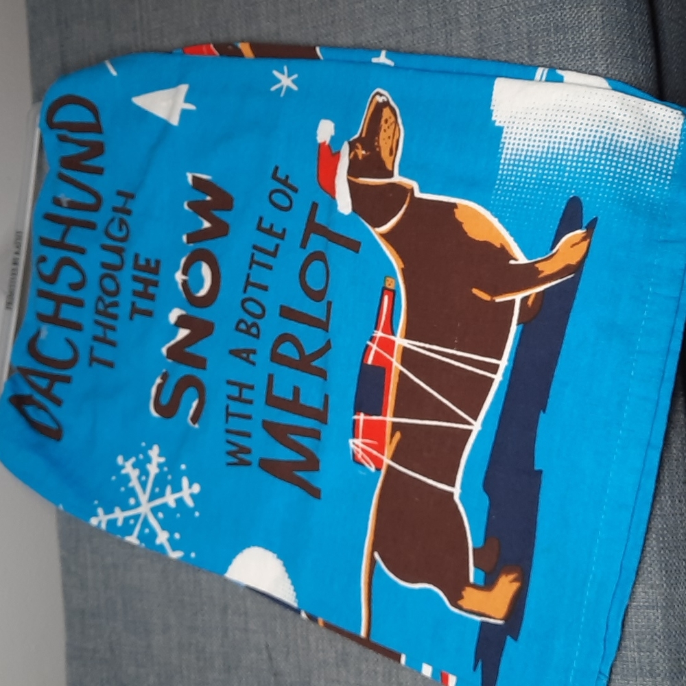 Dachshund Through The Snow With A Bottle Of Merlot Kitchen Dish Towel Cotton NWT